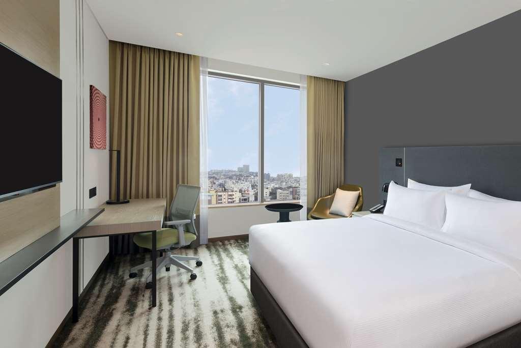 Hilton Garden Inn Bengaluru Embassy Manyata Business Park Room photo