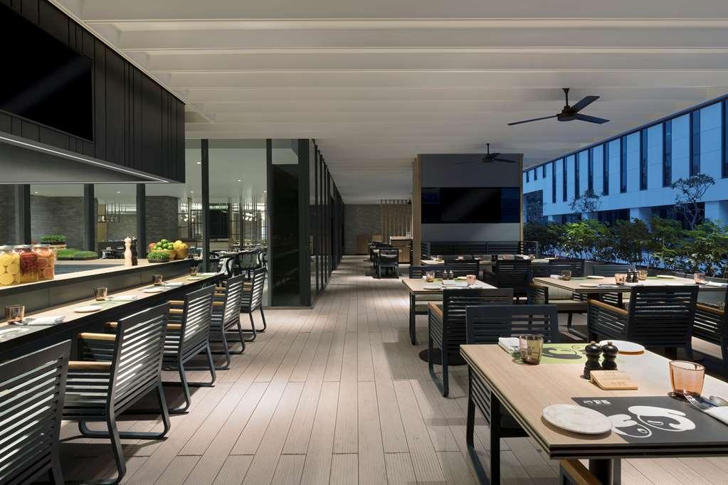 Hilton Garden Inn Bengaluru Embassy Manyata Business Park Restaurant photo